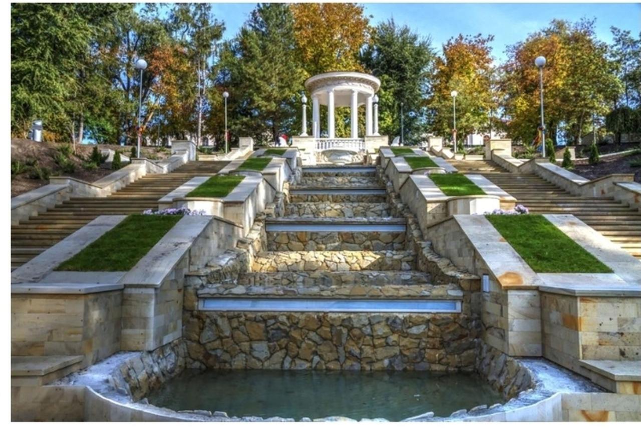 Ultracentral Armeneasca Street Chisinau Ngoại thất bức ảnh